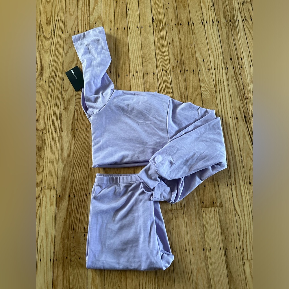 Fashion Nova hooded short set. NWT. Size Large.